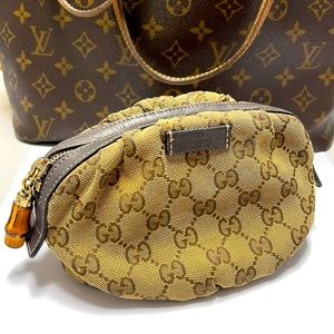 Authentic Gucci makeup bag- small